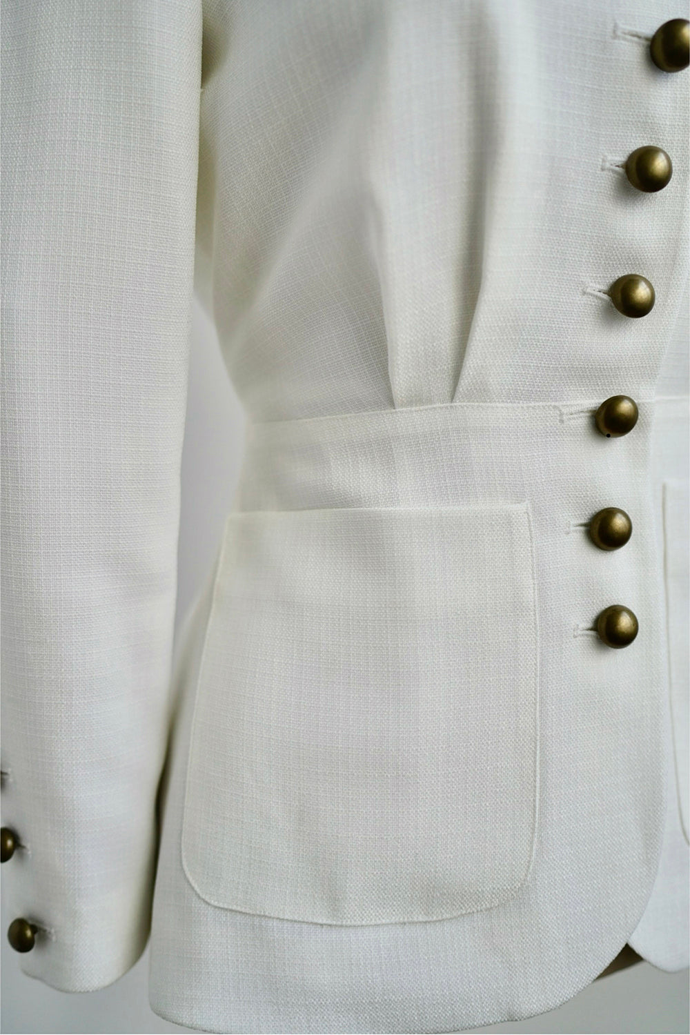 1930s|Collarless Fitted Button-Up Top( White )
