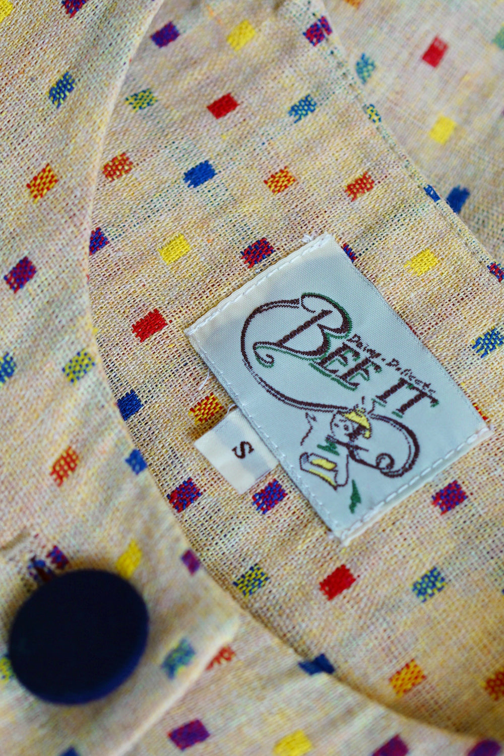 1930s|Collarless Fitted Button-Up Top( Colorful Dots )