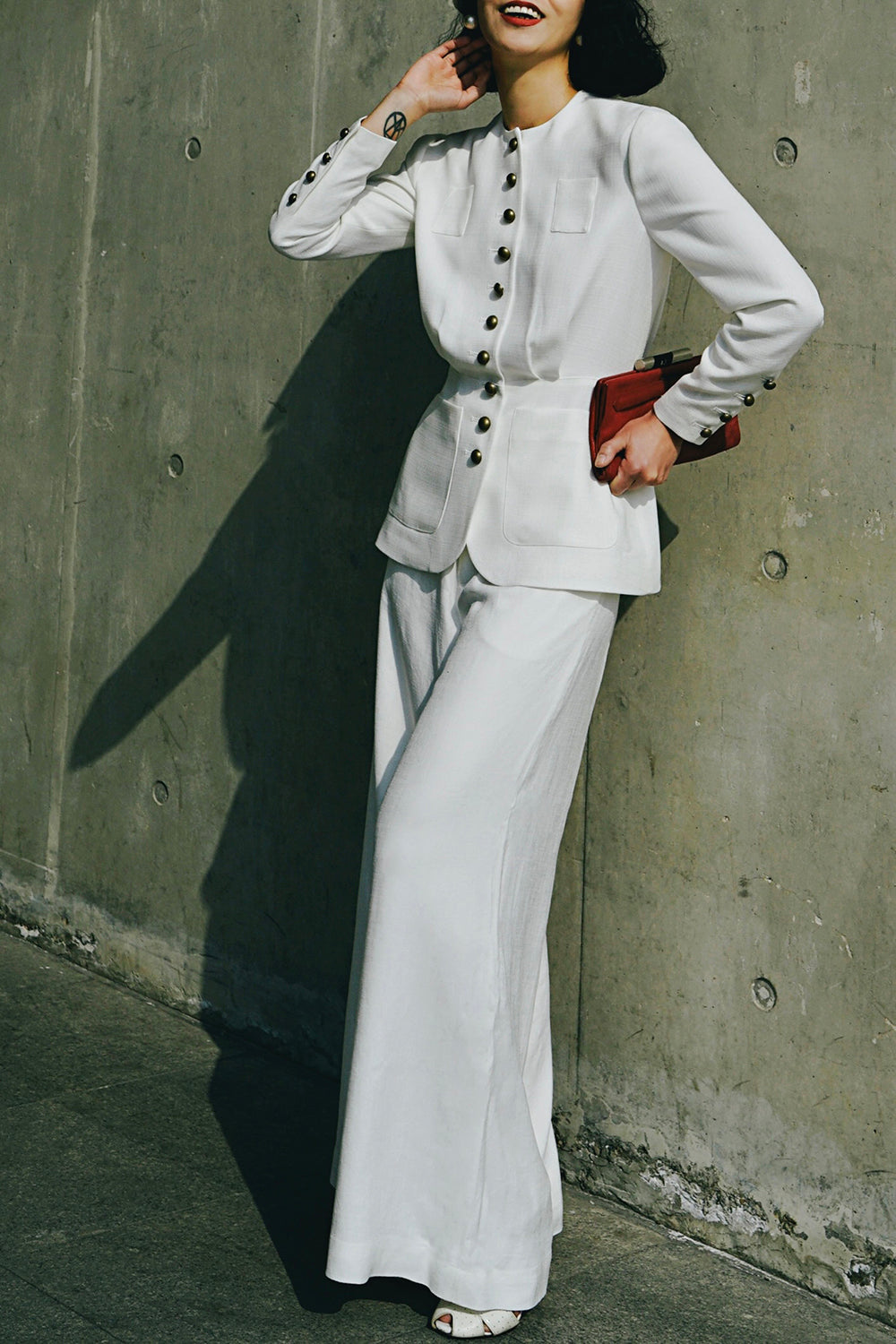 1930s|Collarless Fitted Button-Up Top( White )