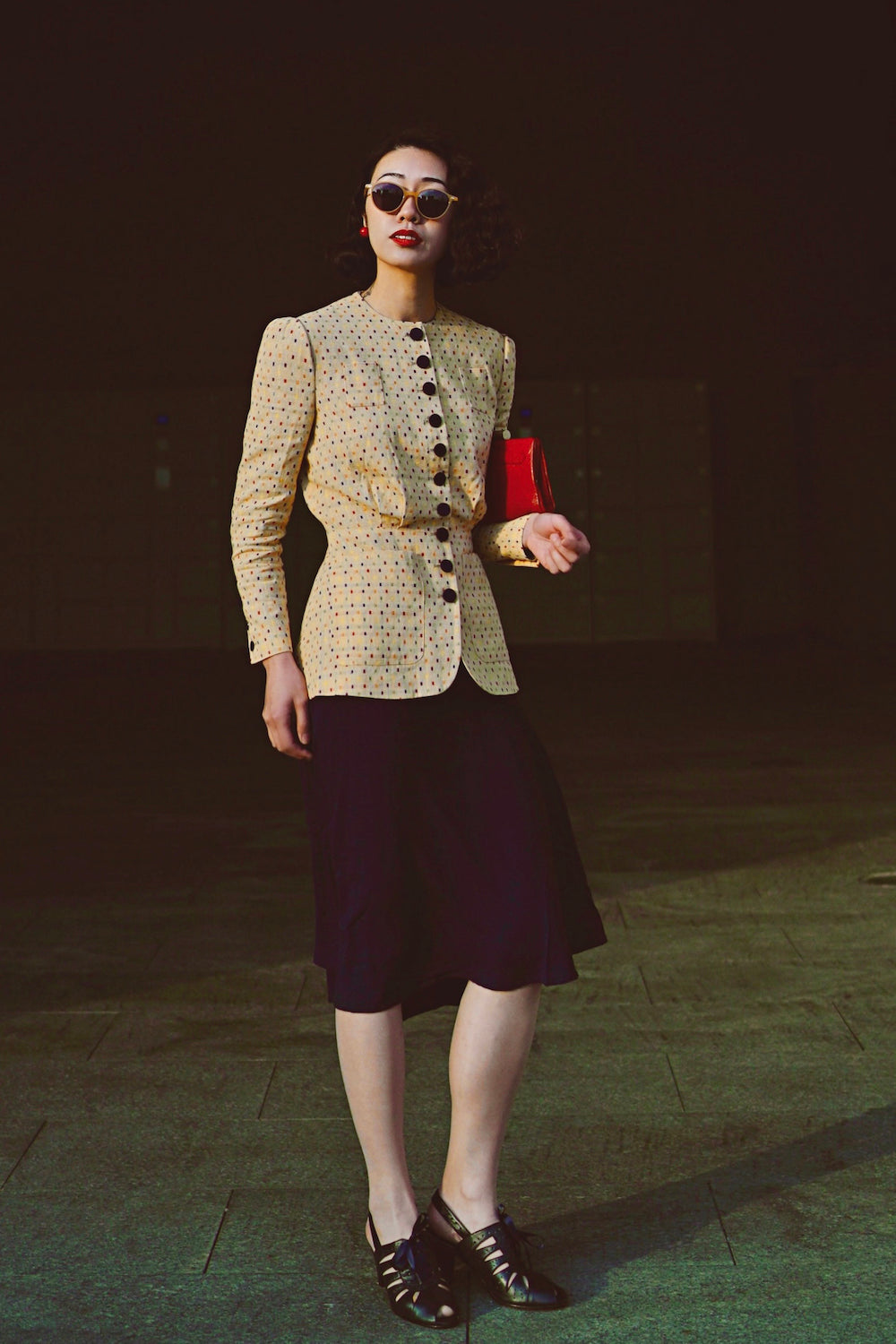 1930s|Collarless Fitted Button-Up Top( Colorful Dots )