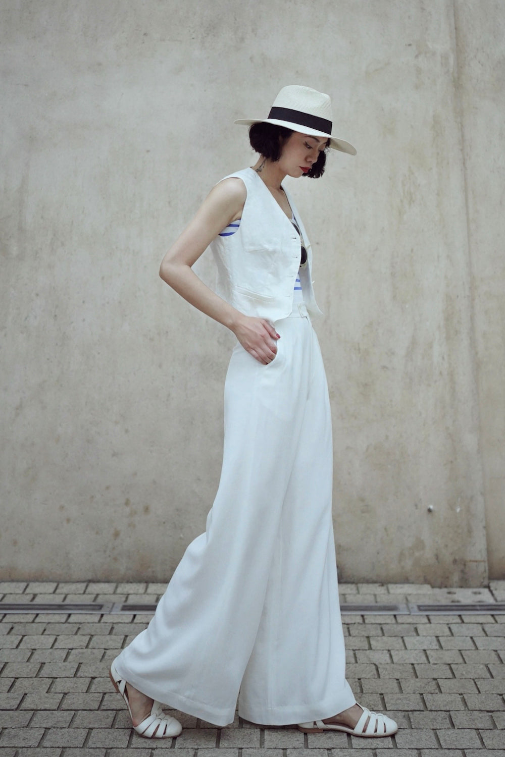 1930s|White Wide-leg Pants & Short Jacket