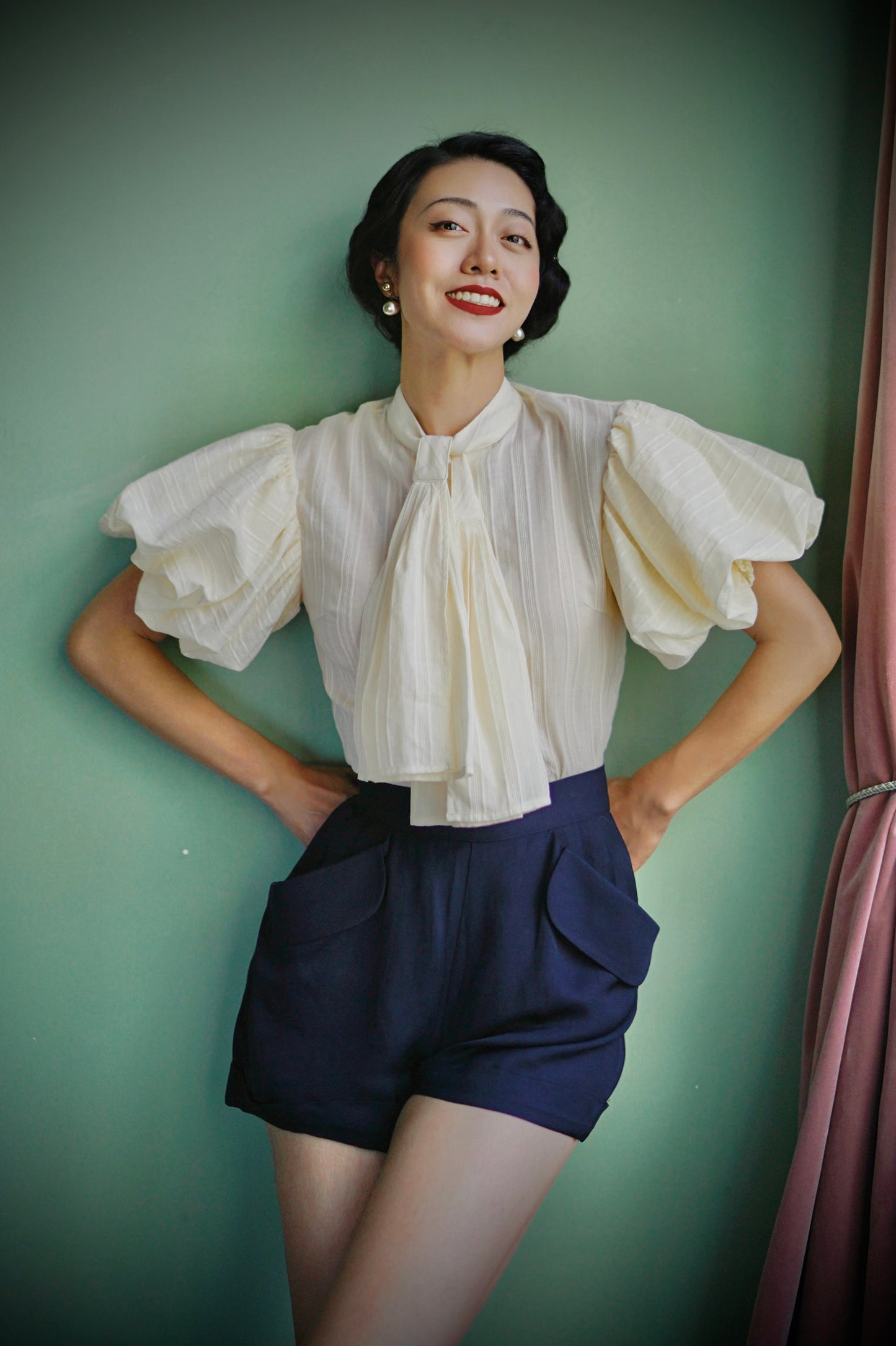 1930s|Classic lantern sleeve shirt
