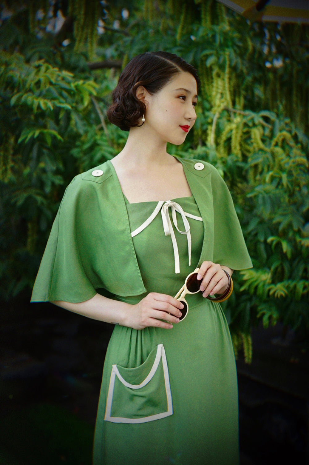 1930s|Detachable Cape Botton Dress