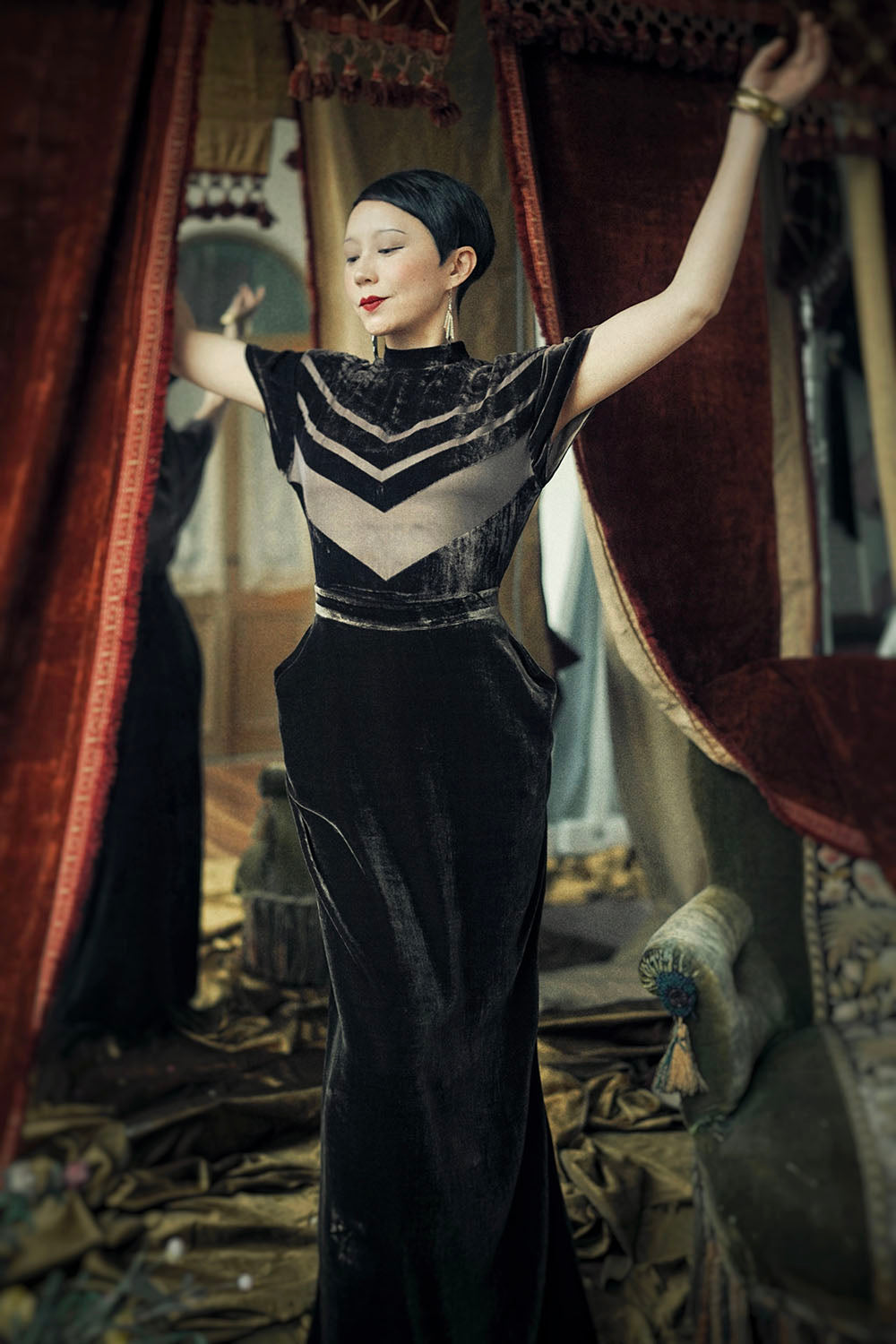 1930s|Art Deco Brown Velvet Goddess Dress