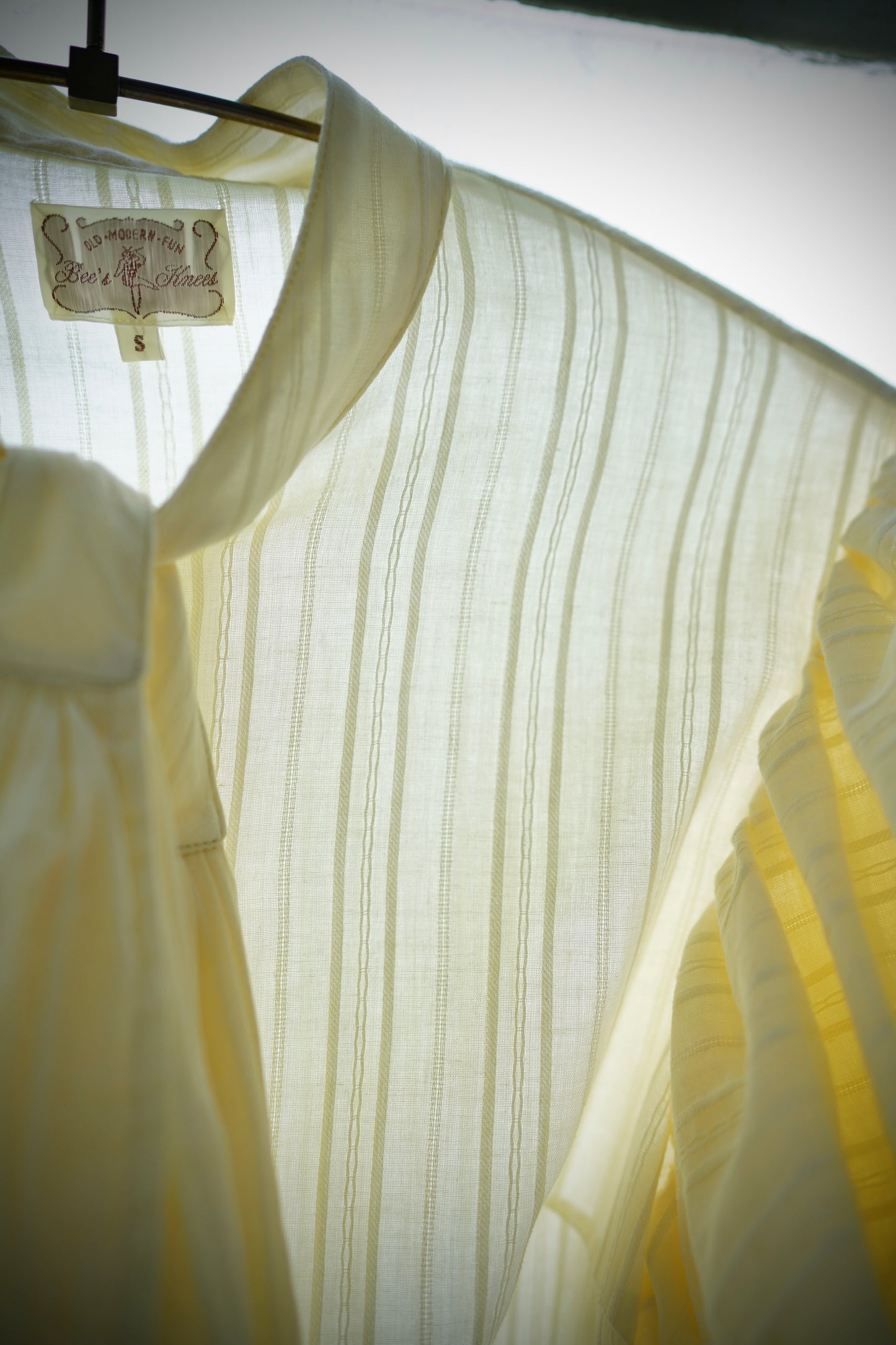 1930s|Classic lantern sleeve shirt