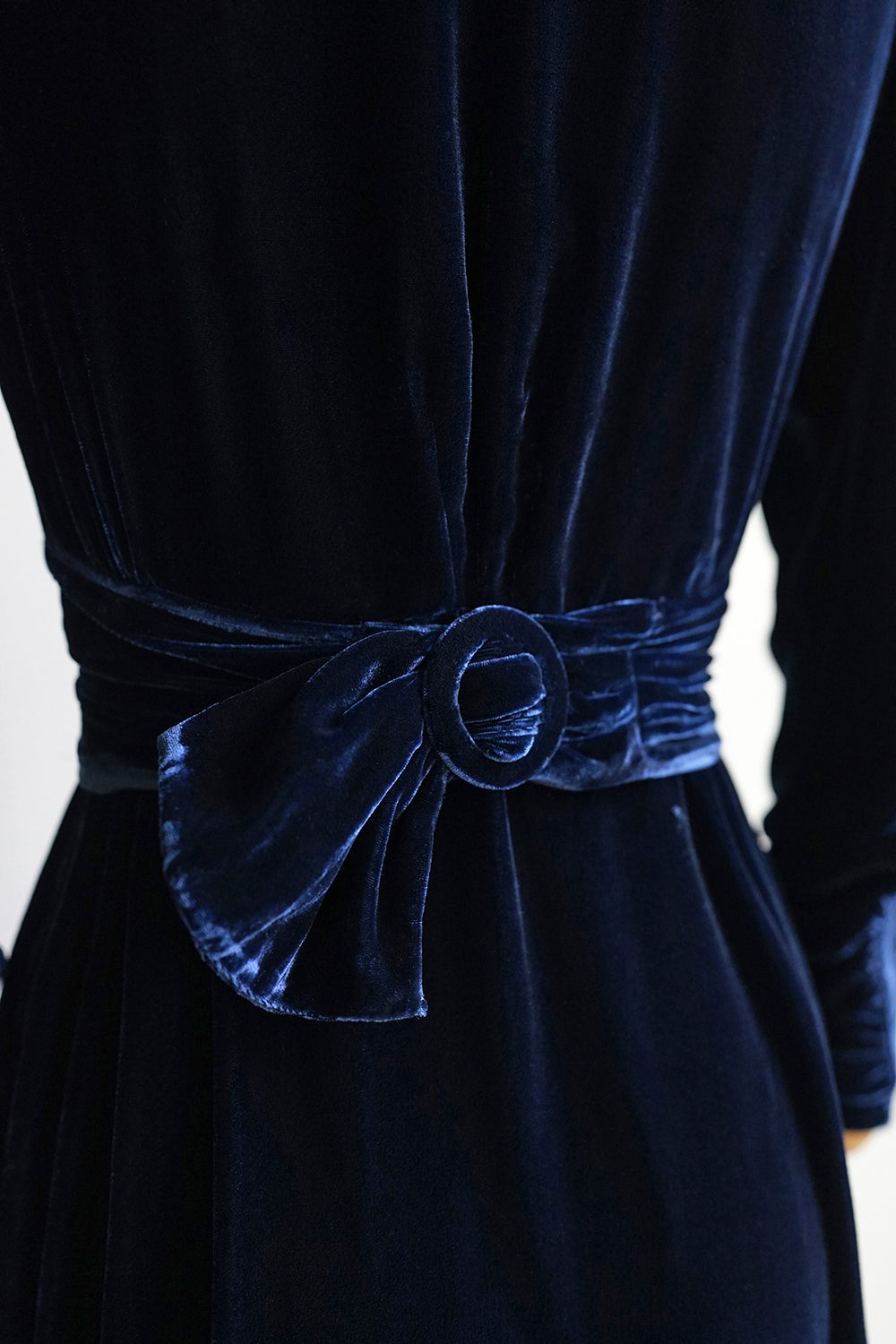 1930s|Lace V-Neck Blue Velvet Dress