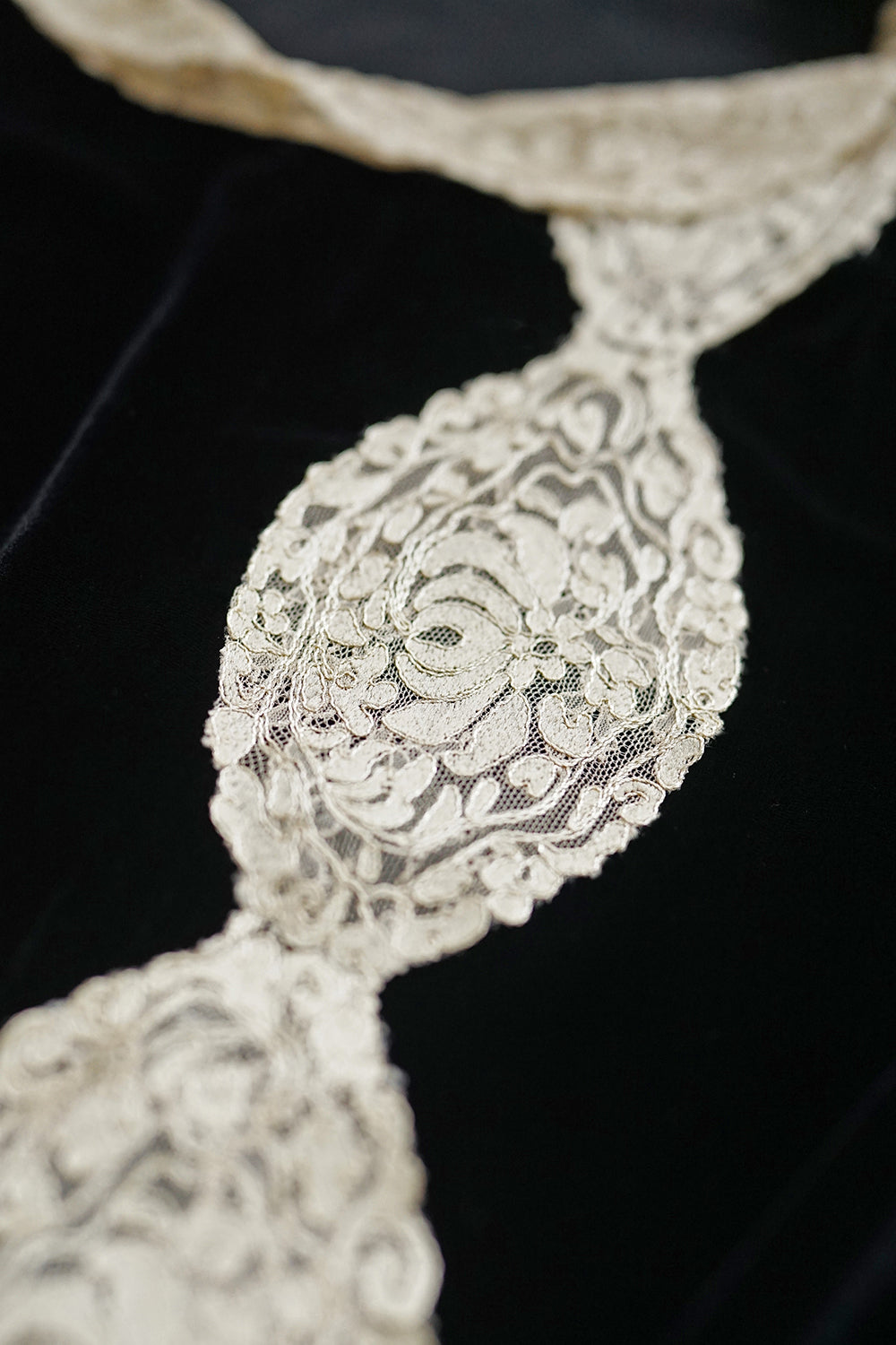 1920s|Asymmetric Lace Art Deco Velvet Dress