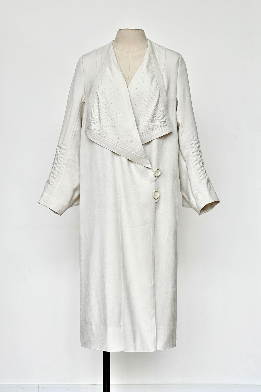 1920s|Radiant stripe seed embroidery coat(White)
