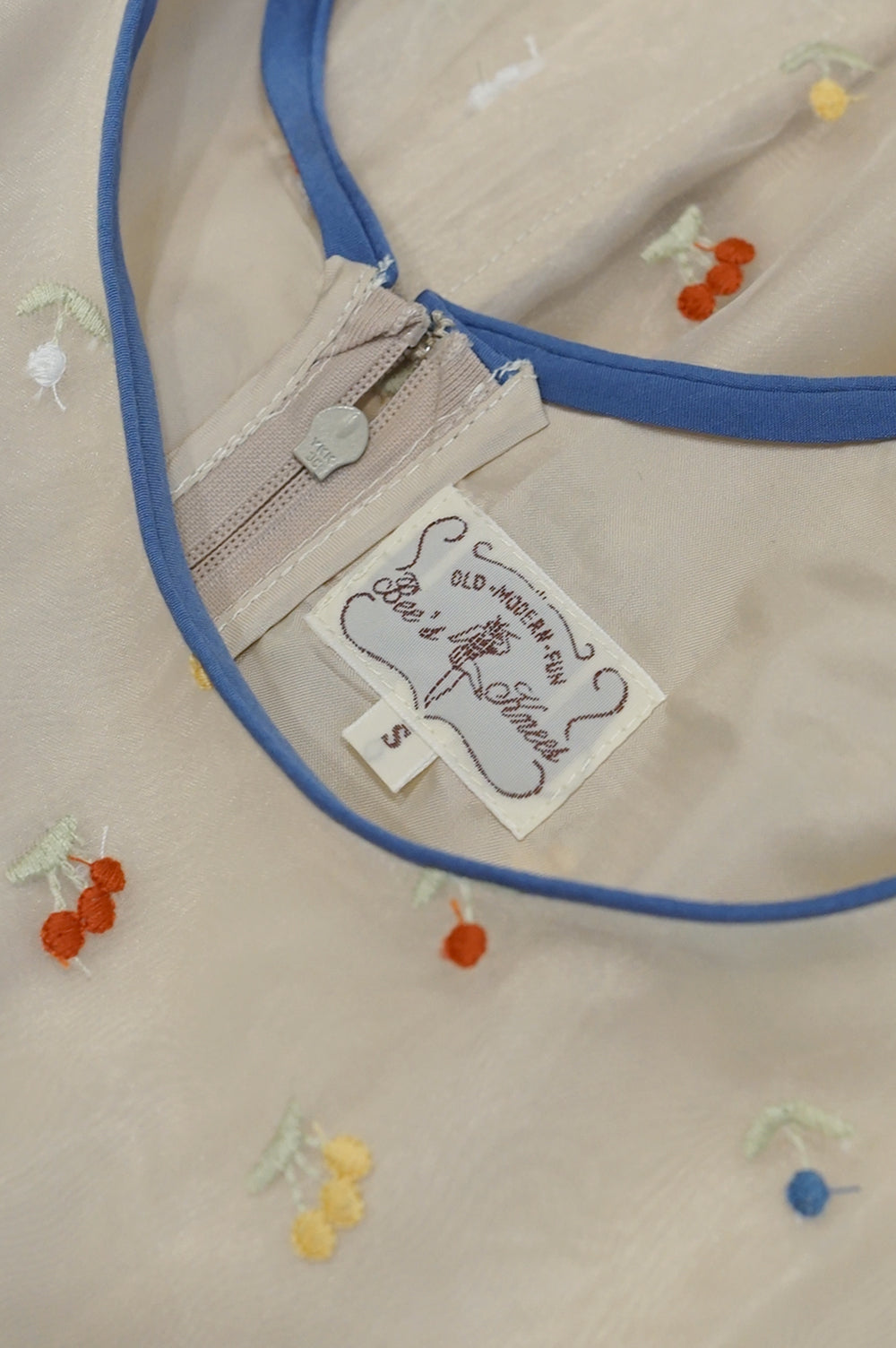 1950s|Cherry Embroidered Organza Dress