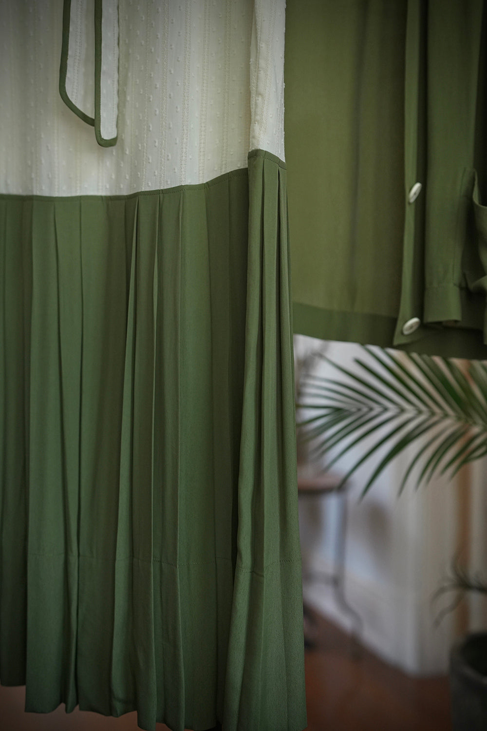 1920s|Lace Ribbon Green Pleated Two-Piece Set