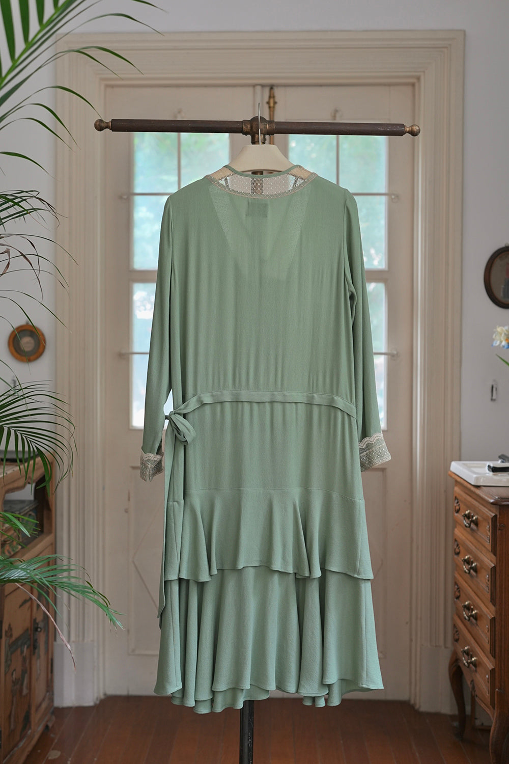 1920s | Green Lace Collar Dress