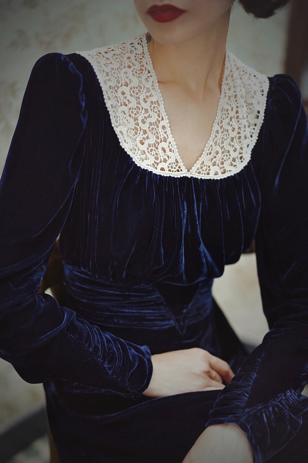 1930s|Lace V-Neck Blue Velvet Dress