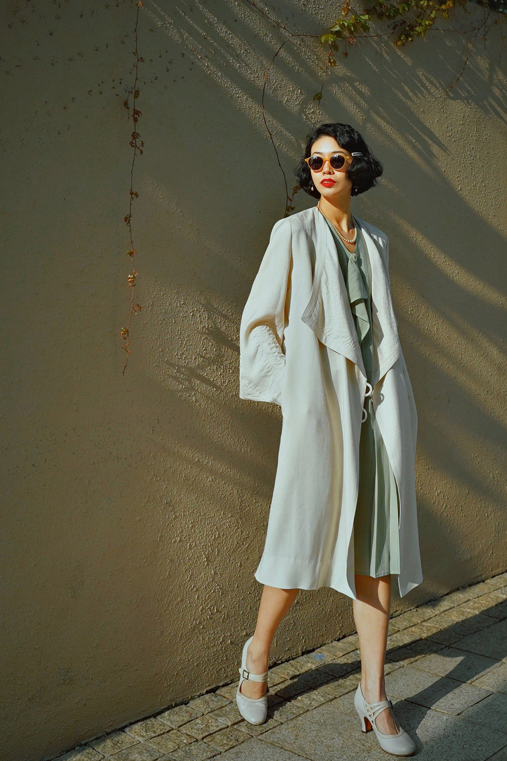 1920s|Radiant stripe seed embroidery coat(White)