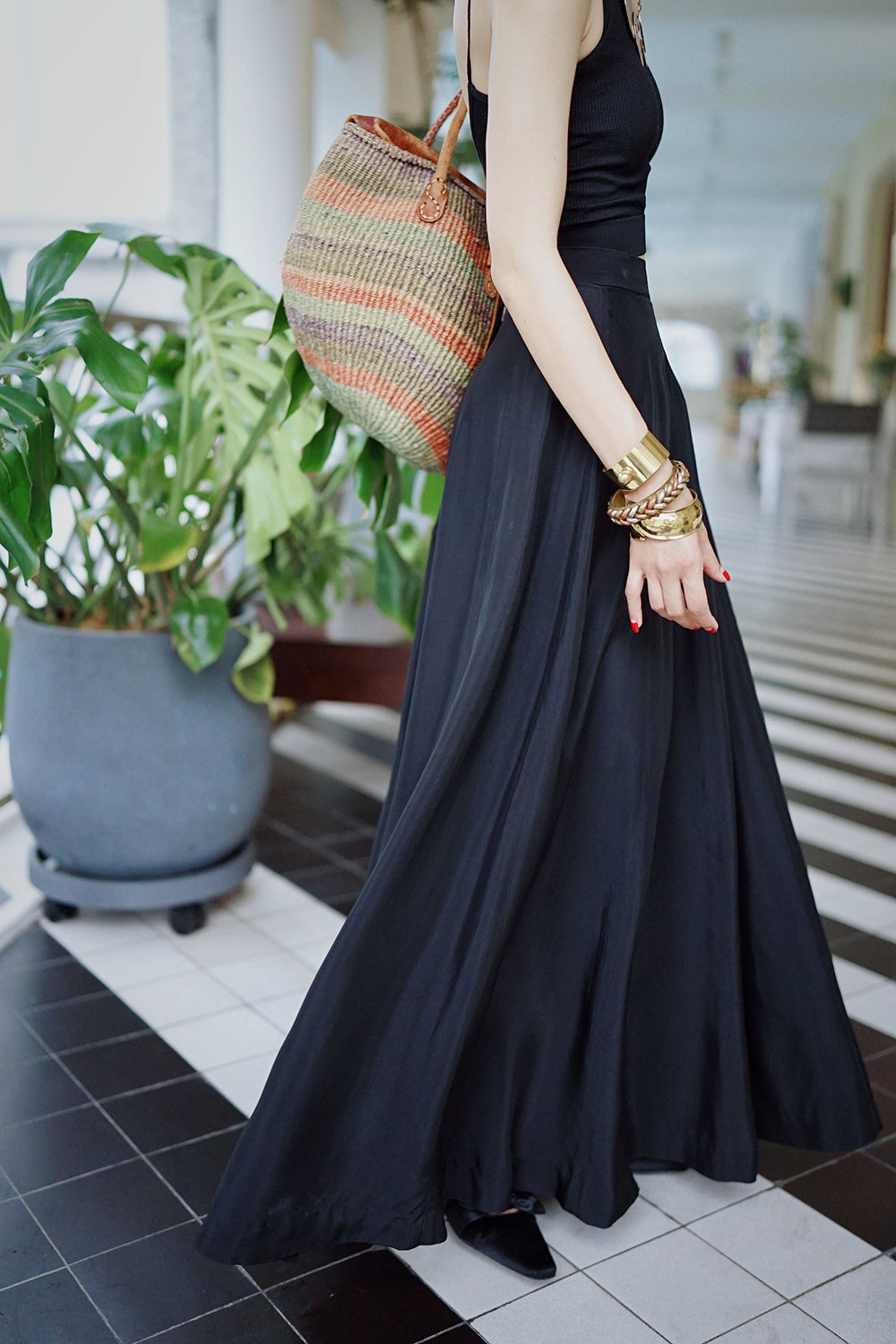 1930s|Basic black long shirt