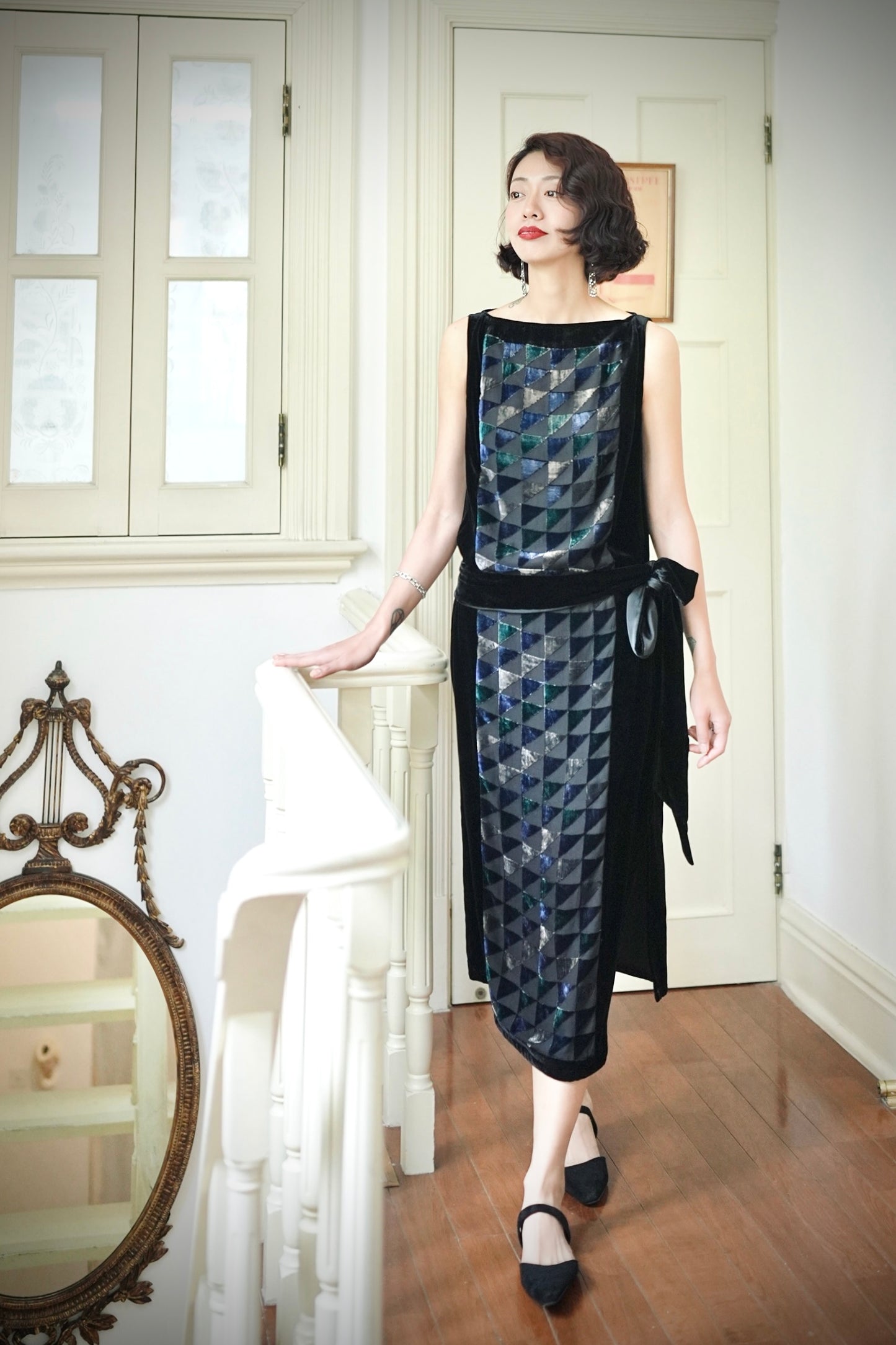 1920s｜Gold Triangle Brocade Velvet Dress