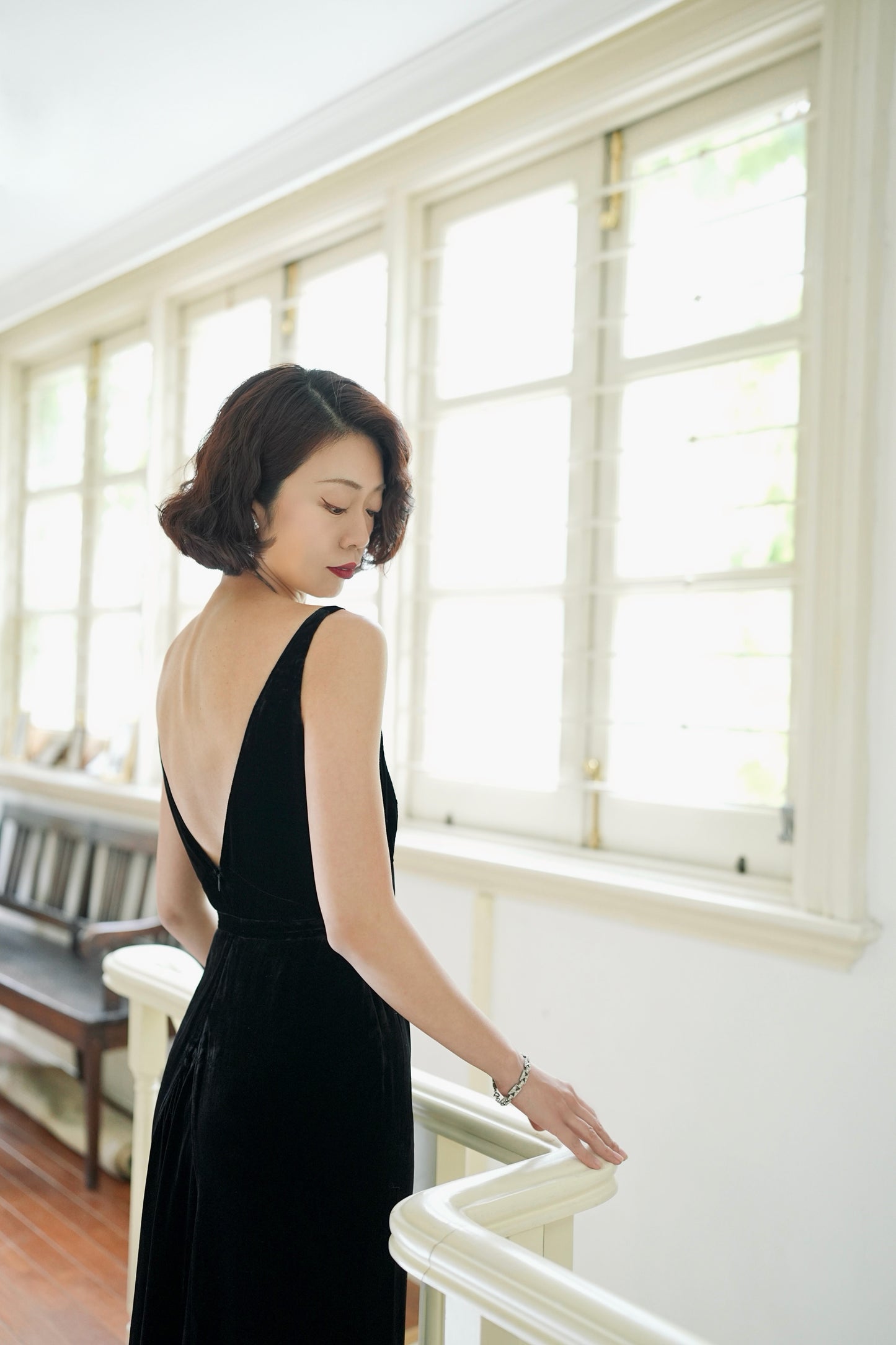 1930s｜Black Velvet Backless Mermaid Gown