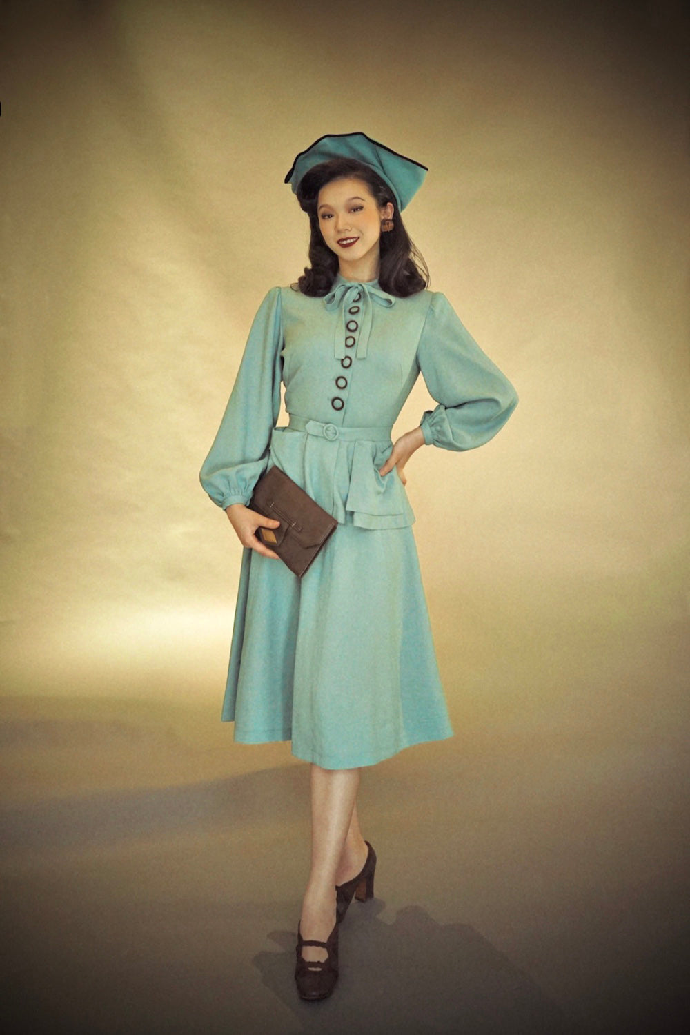 1940s｜Sunburst Button Ribbon Suit