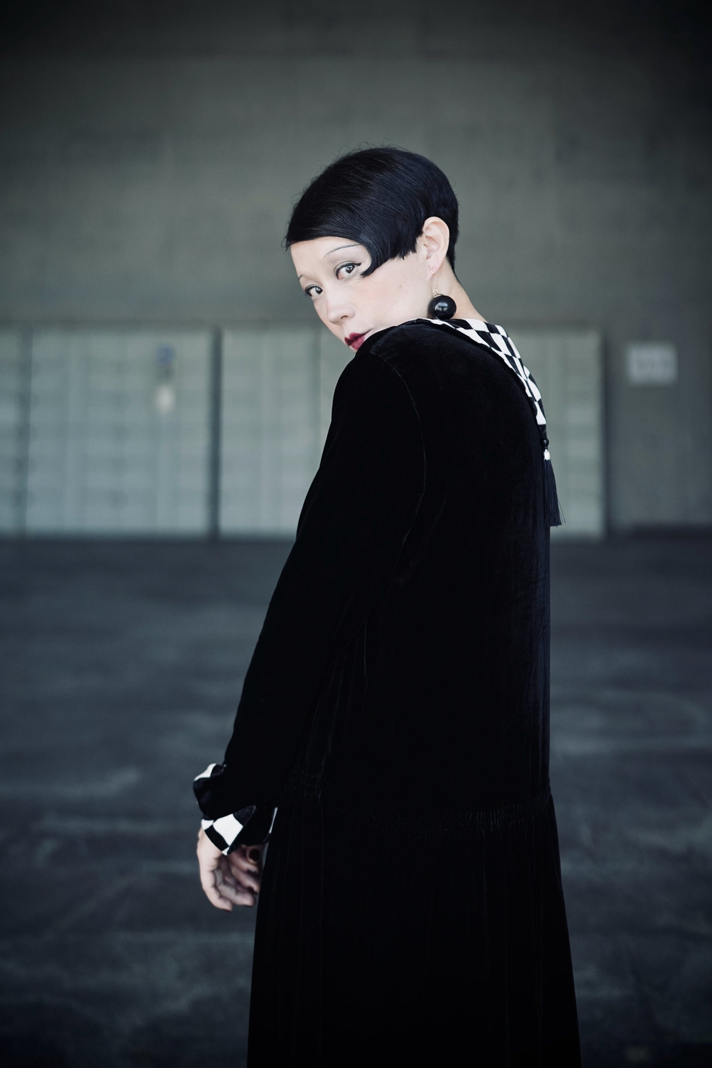 1920s｜ Black and White Checkered Velvet Dress