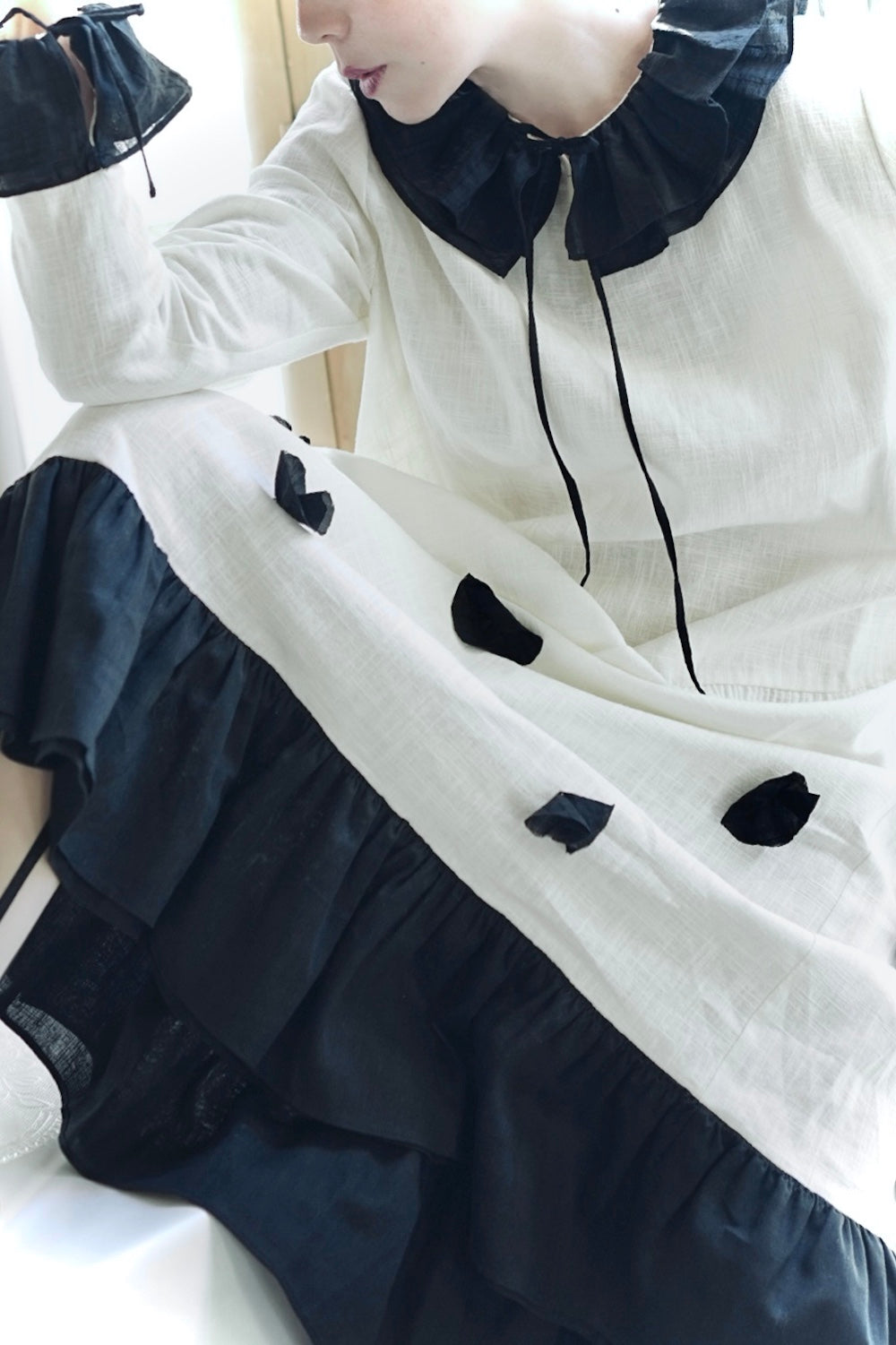 1920s｜Pierrot on the Balcony