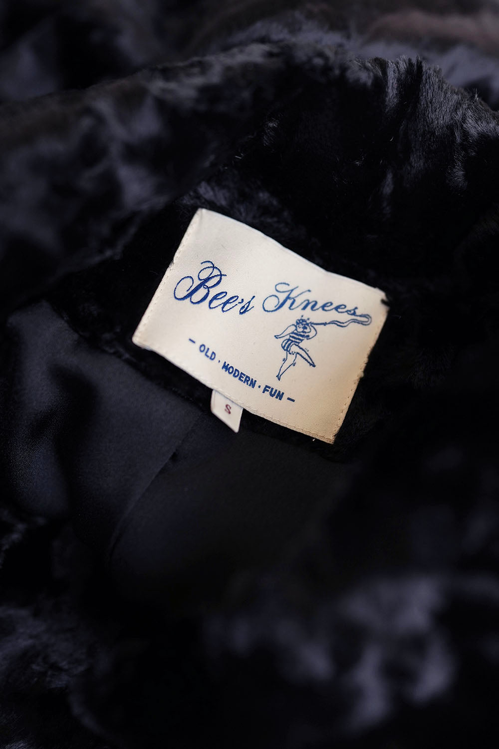 1920s｜Faux Mink Fur Modern Coat (with Scarf) – Bee's Knees