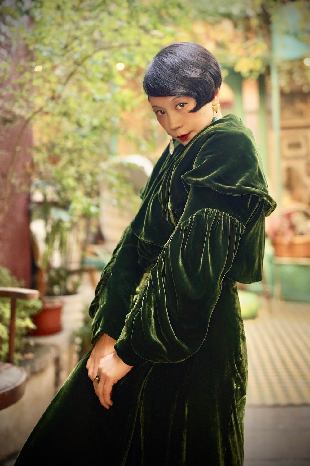 1920s｜A stunning pleated velvet padded Opera Coat