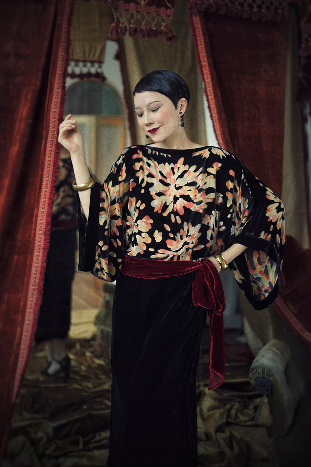 1920s｜Fireworks Brocade Velvet Dress