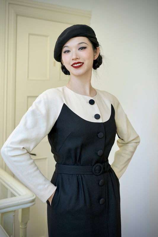 1940s｜Black and White M-shaped Color-block Dress