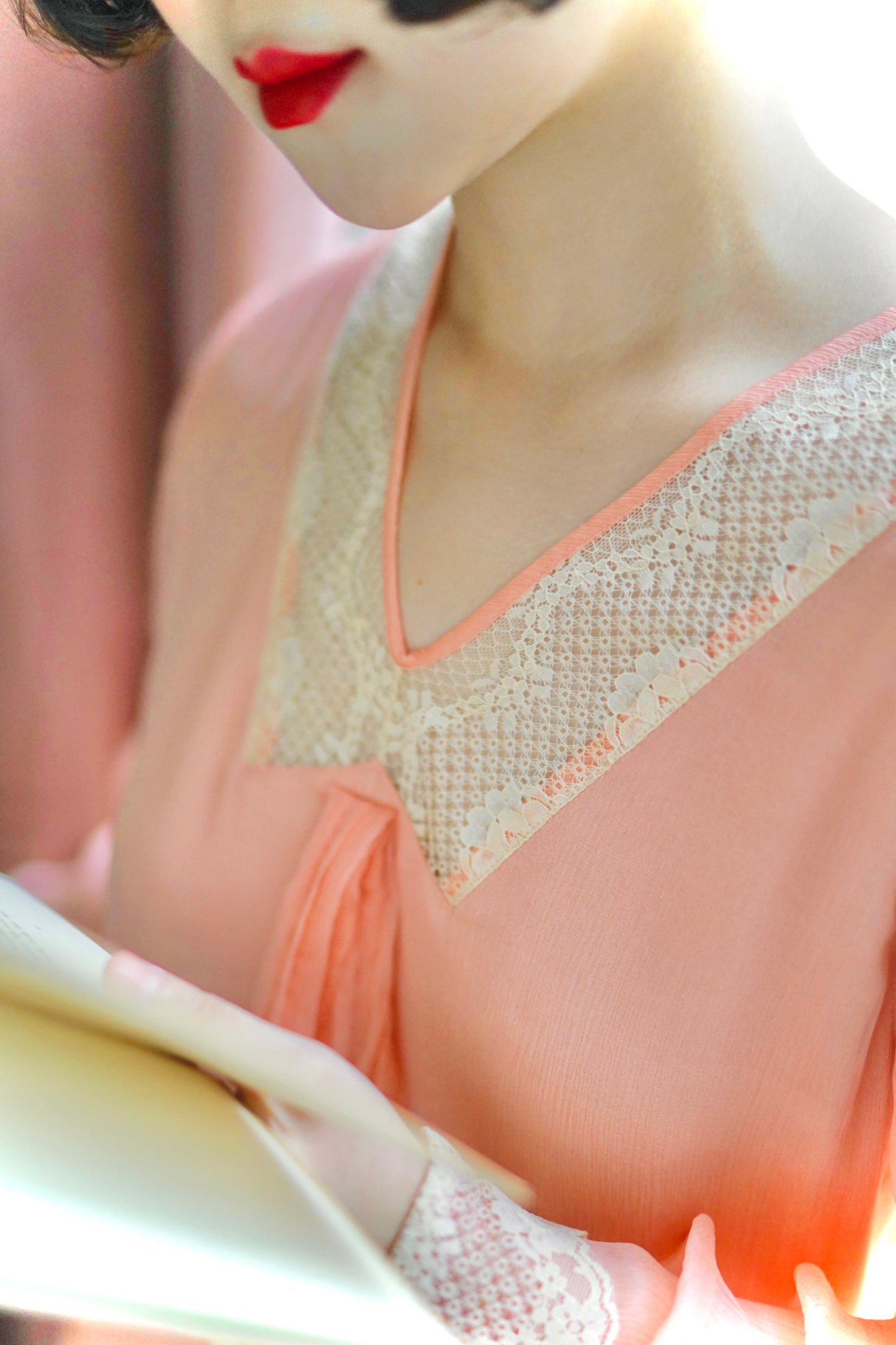 1920s | Pink Chiffon Lace Collar Dress
