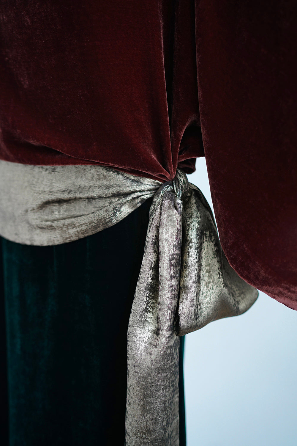 1920s｜Burgundy Velvet Top With Gold Belt