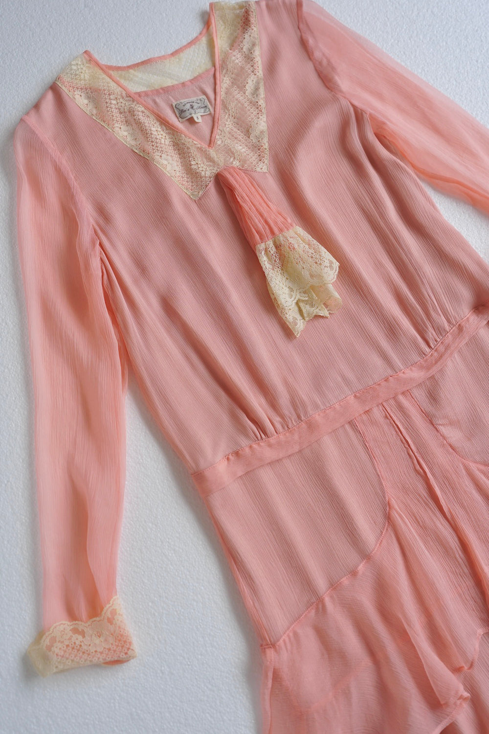 1920s | Silk Chiffon Lace Collar Dress