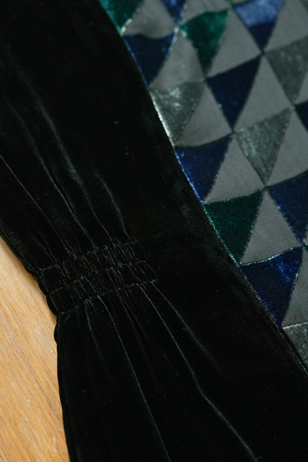 1920s｜Gold Triangle Brocade Velvet Dress