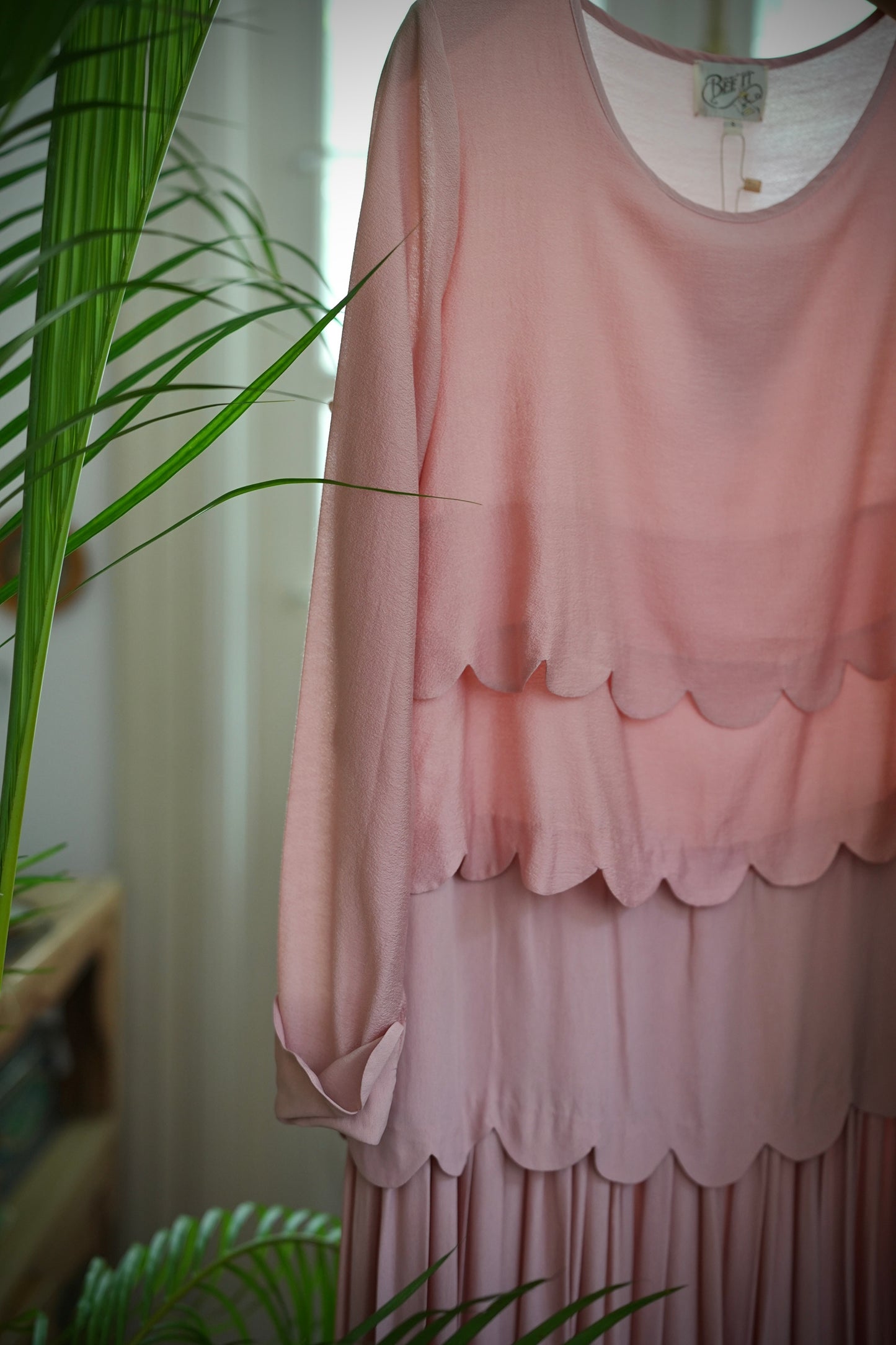 1920s｜Pink Fluted Hem Dress