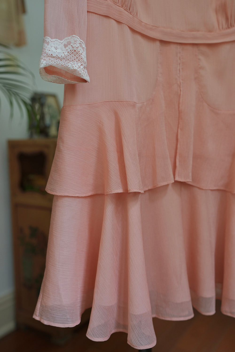 1920s | Pink Chiffon Lace Collar Dress