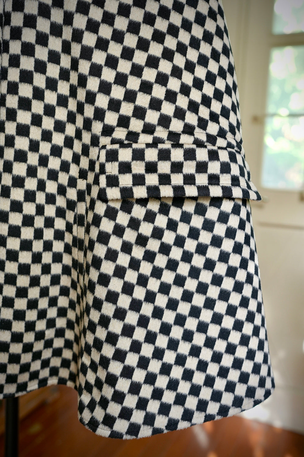 1960s｜Checkered Wool Cape