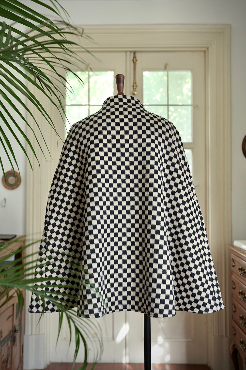 1960s｜Checkered Wool Cape