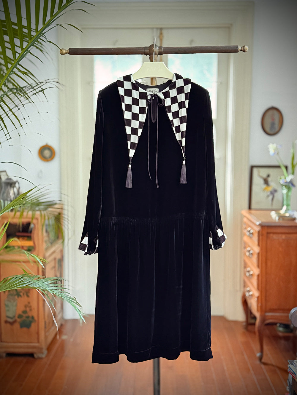 1920s｜ Black and White Checkered Velvet Dress