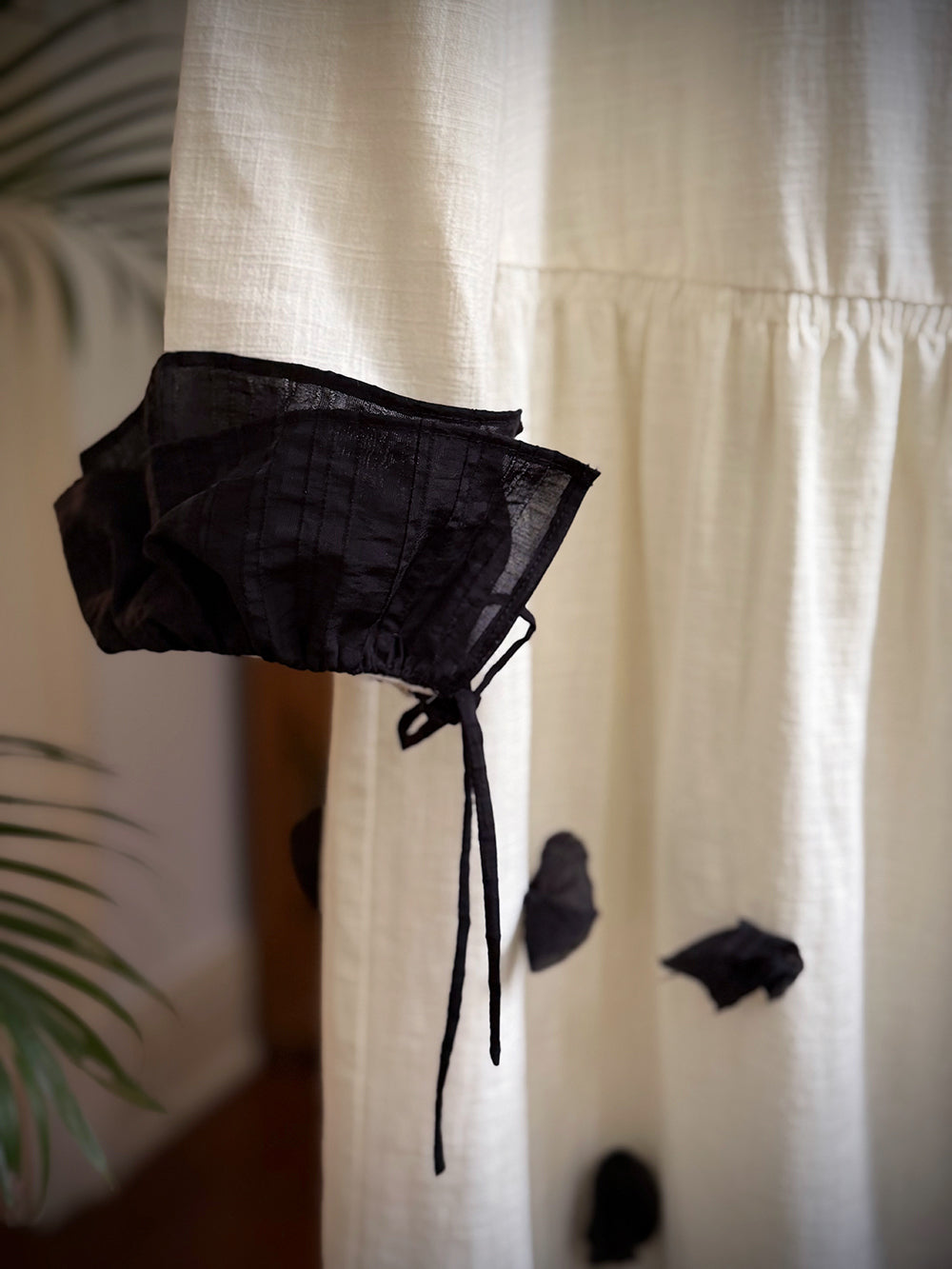 1920s｜Pierrot on the Balcony