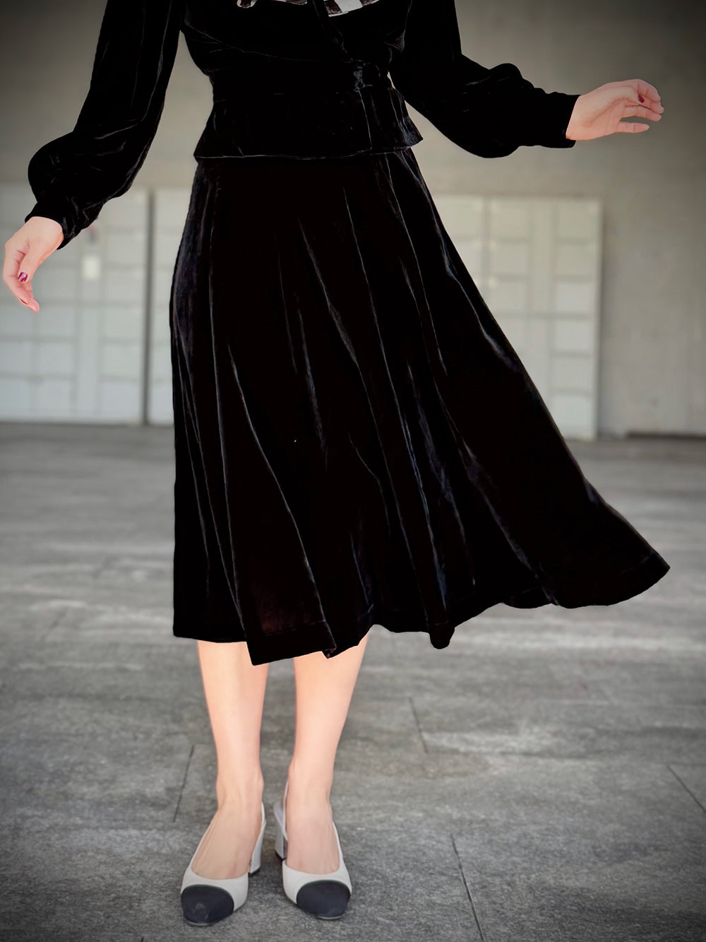 1930s｜High-Waist Black Velvet Skirt