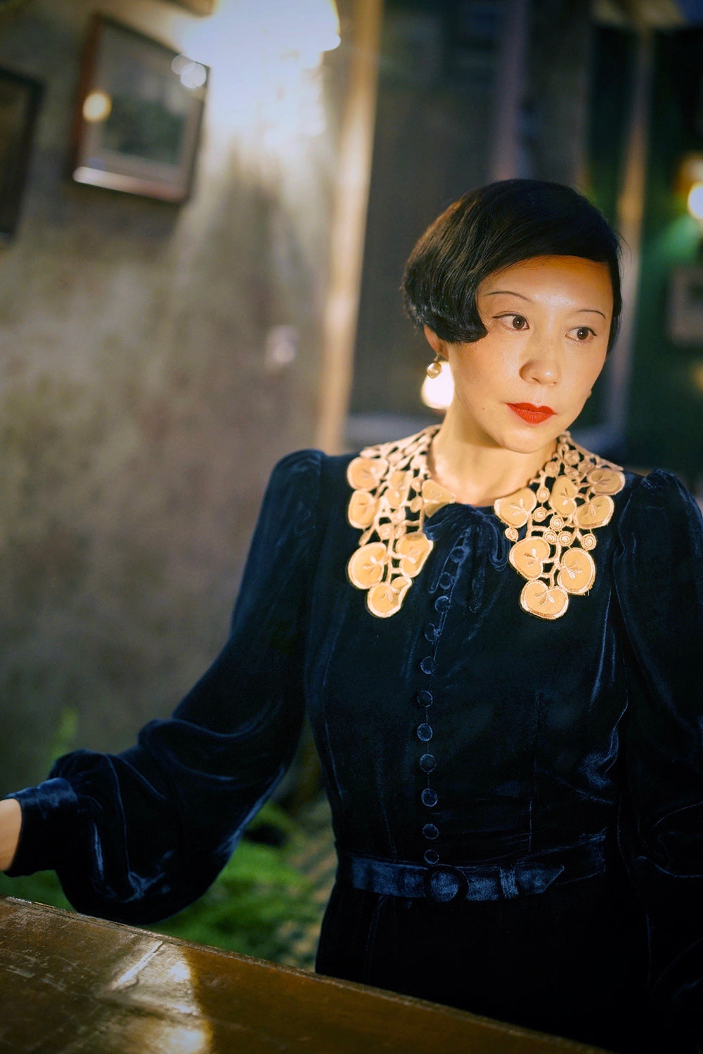 1930s｜Lace Collar Blue Velvet Dress